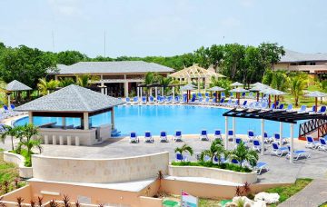 Luxury Hotel: PLAYA PARAISO CAYO COCO BEACH RESORT