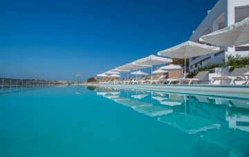 Luxury Hotel: WHITE ROCK OF KOS