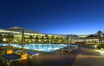 Luxury Hotel: GRAND PALLADIUM PALACE IBIZA RESORT & SPA