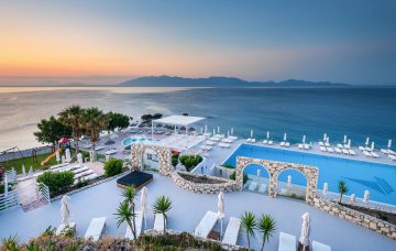 Luxury Hotel: DIMITRA BEACH RESORT