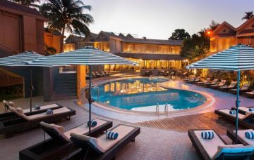 Luxury Hotel: WHISPERING PALMS BEACH RESORT