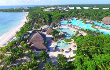 Luxury Hotel: GRAND PALLADIUM COLONIAL RESORT & SPA